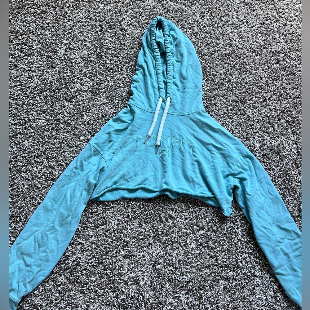 Tommy Hilfiger cropped hoodie